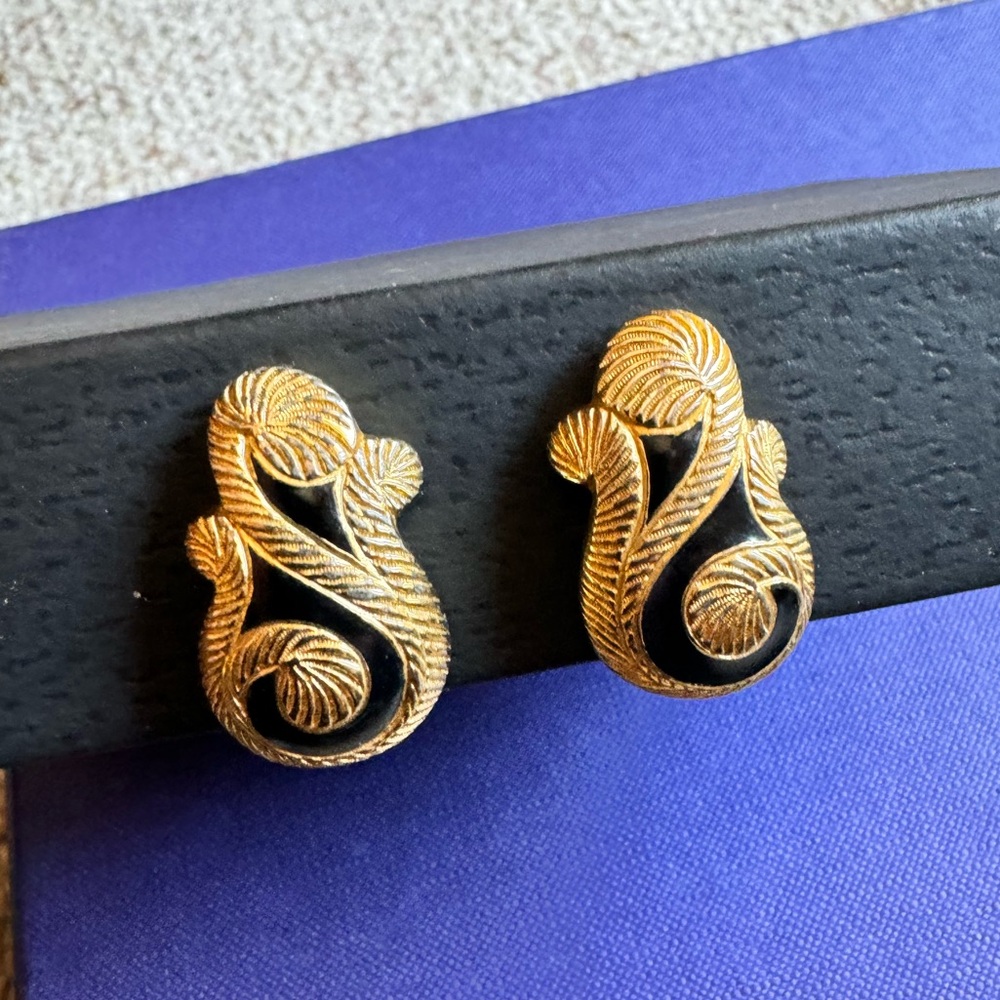 Vintage Christian Dior Gold-tone and Enamel Clip Earrings